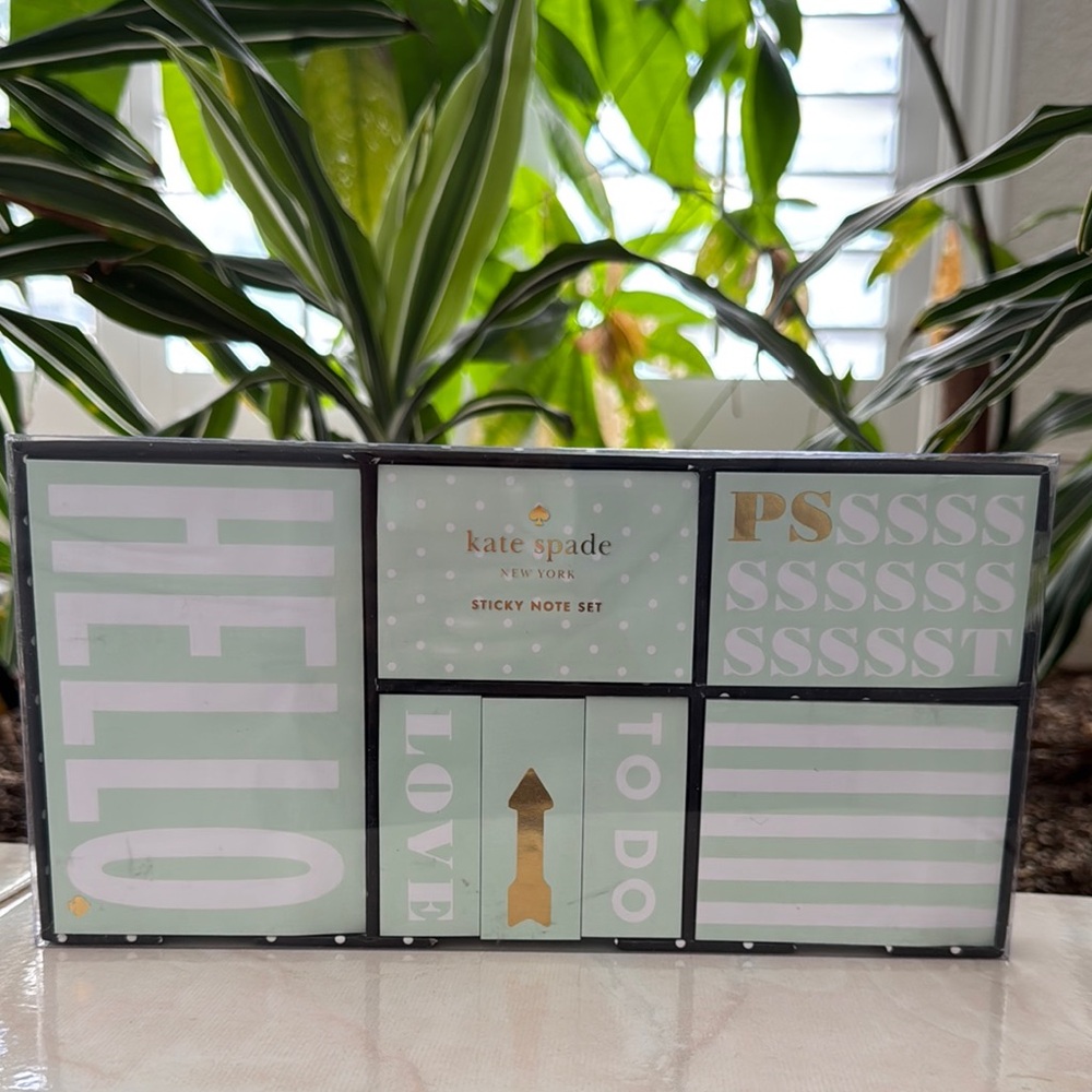 Kate Spade Green and Gold Sticky Note Set